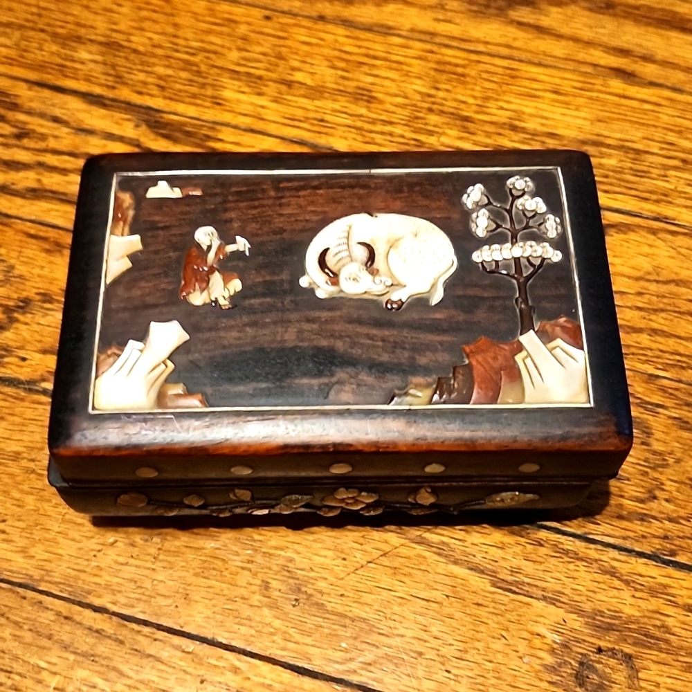 Vintage Trinket Box